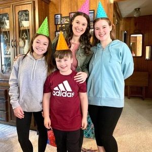 Meet your Posher, Kristin